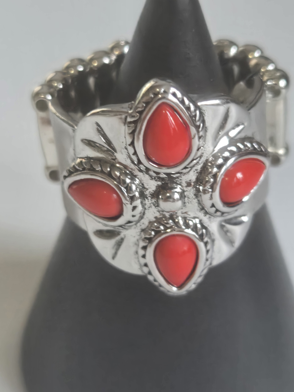 Ring - Picture 4 of 5
